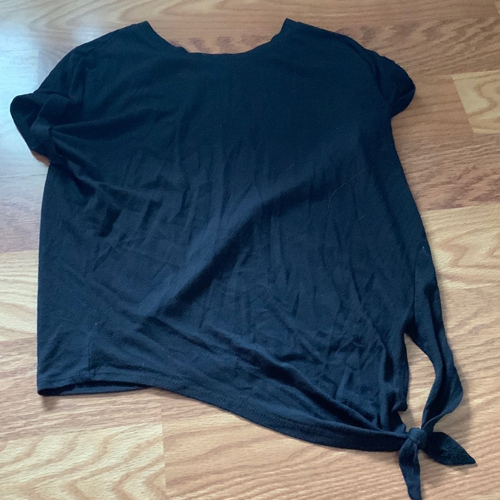 Black bottom tie crop top
